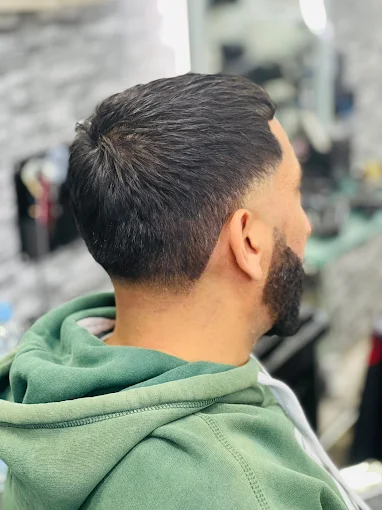 Sharp shape-up haircut at Maru Barber Shop